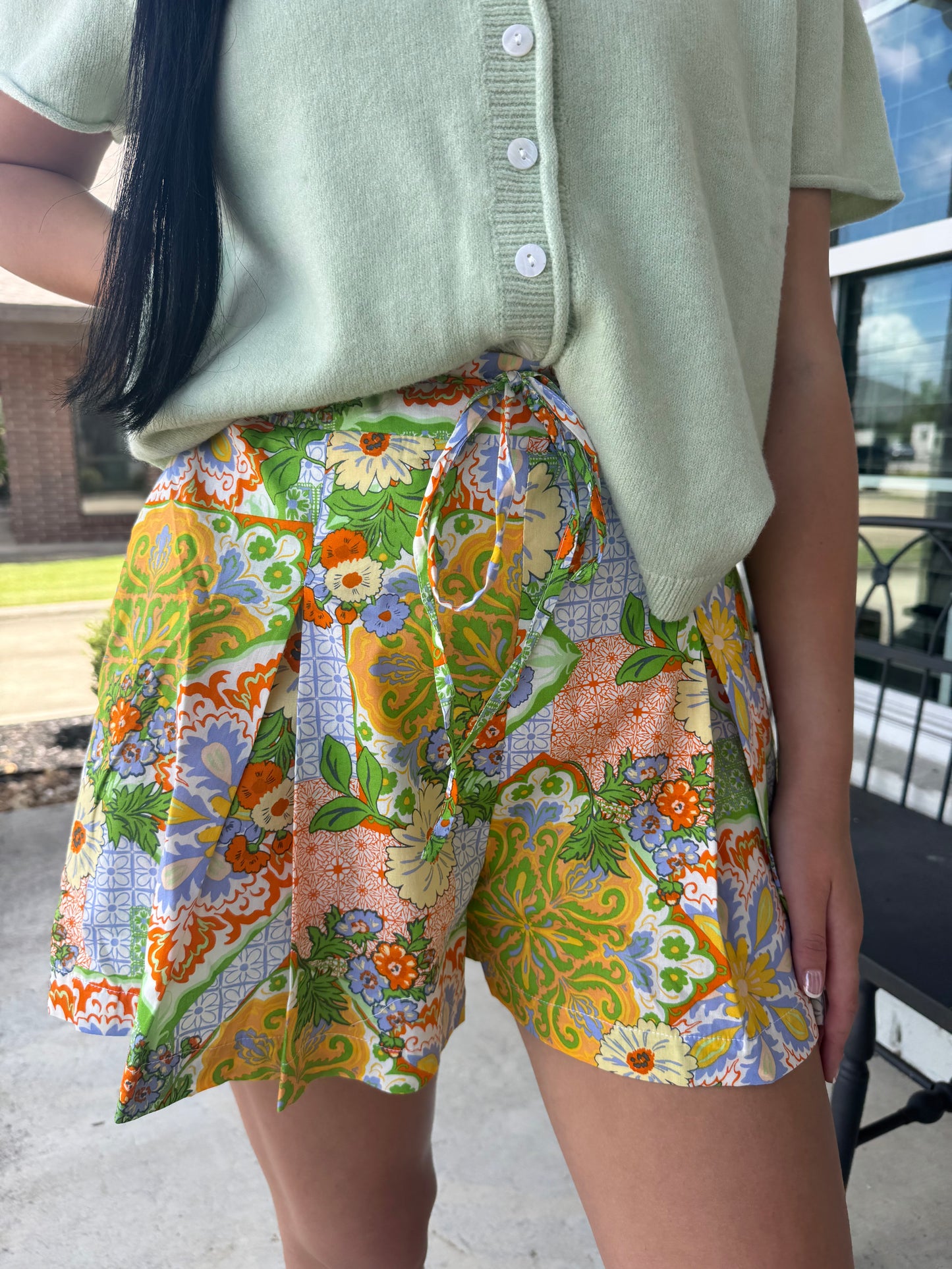 Vacation Vibes Floral Pleated Shorts