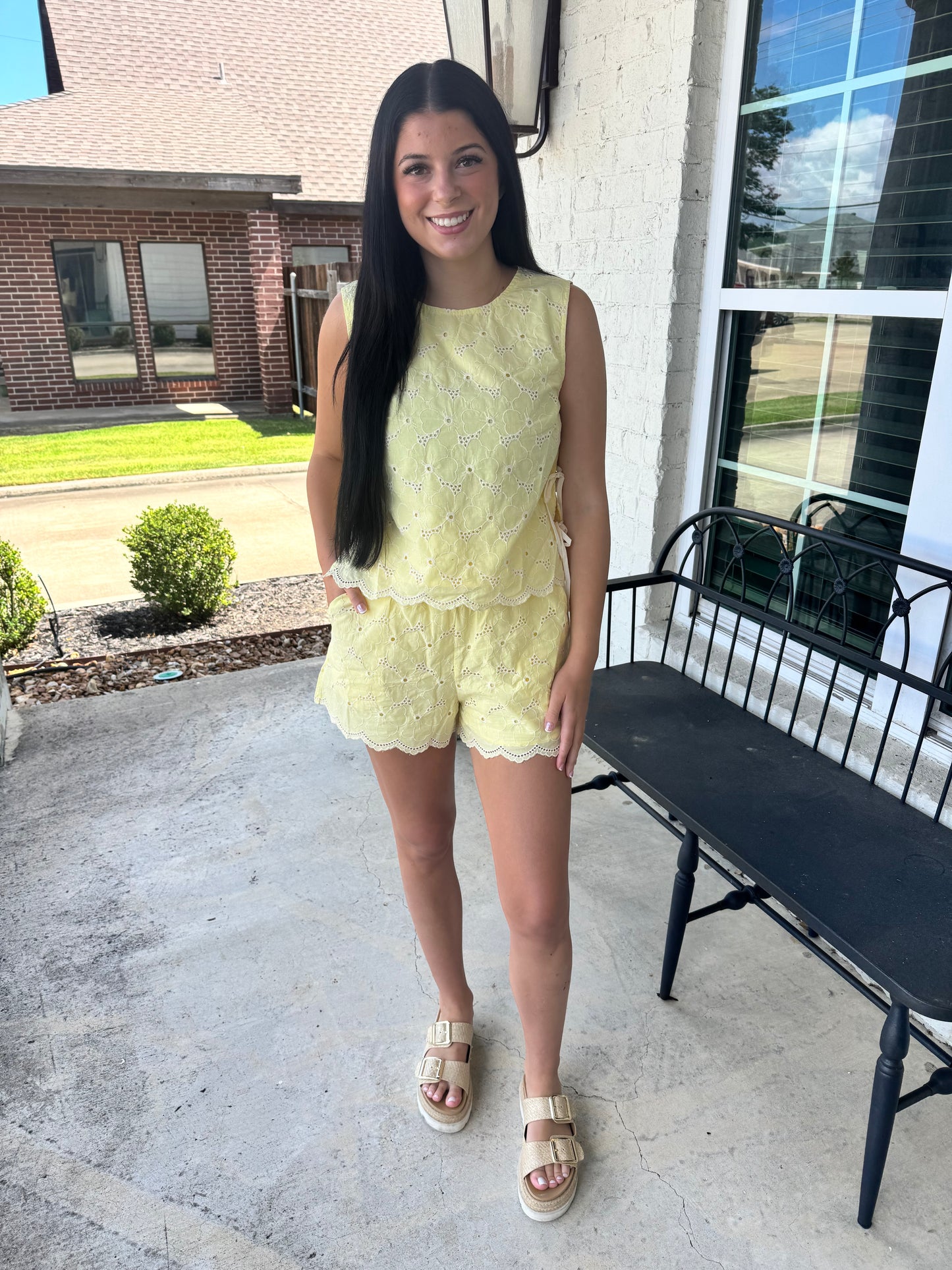 Lemon Drop Eyelet Scalloped Set
